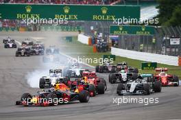 Max Verstappen (NLD) Red Bull Racing RB12 at the start of the race. 31.07.2016. Formula 1 World Championship, Rd 12, German Grand Prix, Hockenheim, Germany, Race Day.