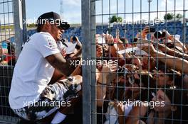 Lewis Hamilton (GBR) Mercedes AMG F1 with fans. 21.07.2016. Formula 1 World Championship, Rd 11, Hungarian Grand Prix, Budapest, Hungary, Preparation Day.