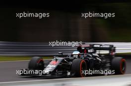 Fernando Alonso (ESP) McLaren MP4-31. 07.10.2016. Formula 1 World Championship, Rd 17, Japanese Grand Prix, Suzuka, Japan, Practice Day.