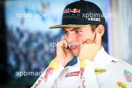 Max Verstappen (NLD) Red Bull Racing. 08.10.2016. Formula 1 World Championship, Rd 17, Japanese Grand Prix, Suzuka, Japan, Qualifying Day.