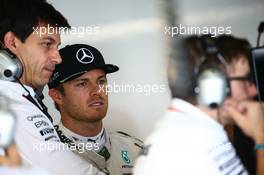 Nico Rosberg (GER) Mercedes AMG F1 with Toto Wolff (GER) Mercedes AMG F1 Shareholder and Executive Director. 08.10.2016. Formula 1 World Championship, Rd 17, Japanese Grand Prix, Suzuka, Japan, Qualifying Day.