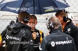 Kevin Magnussen (DEN) Renault Sport F1 Team on the grid. 29.05.2015. Formula 1 World Championship, Rd 6, Monaco Grand Prix, Monte Carlo, Monaco, Race Day.