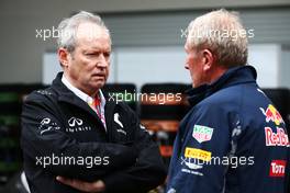 (L to R): Jerome Stoll (FRA) Renault Sport F1 President with Dr Helmut Marko (AUT) Red Bull Motorsport Consultant. 28.10.2016. Formula 1 World Championship, Rd 19, Mexican Grand Prix, Mexico City, Mexico, Practice Day.