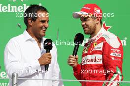 (L to R): Juan Pablo Montoya (COL) on the podium with Sebastian Vettel (GER) Ferrari. 30.10.2016. Formula 1 World Championship, Rd 19, Mexican Grand Prix, Mexico City, Mexico, Race Day.