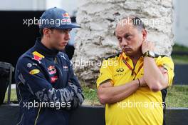 (L to R): Pierre Gasly (FRA) Red Bull Racing Third Driver with Frederic Vasseur (FRA) Renault Sport F1 Team Racing Director. 29.10.2016. Formula 1 World Championship, Rd 19, Mexican Grand Prix, Mexico City, Mexico, Qualifying Day.