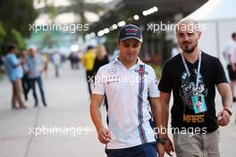 Jock Clear (GBR) Ferrari Engineering Director with his brother Dudu Massa (BRA). 01.10.2016. Formula 1 World Championship, Rd 16, Malaysian Grand Prix, Sepang, Malaysia, Saturday.