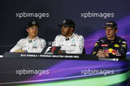 Qualifying top three in the FIA Press Conference (L to R): Nico Rosberg (GER) Mercedes AMG F1, second; Lewis Hamilton (GBR) Mercedes AMG F1, pole position; Max Verstappen (NLD) Red Bull Racing, third. 01.10.2016. Formula 1 World Championship, Rd 16, Malaysian Grand Prix, Sepang, Malaysia, Saturday.