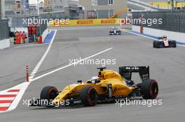 Kevin Magnussen (DEN) Renault Sport F1 Team RS16. 30.04.2016. Formula 1 World Championship, Rd 4, Russian Grand Prix, Sochi Autodrom, Sochi, Russia, Qualifying Day.