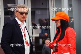 Hermann Tilke (GER) Circuit Designer (Left). 30.04.2016. Formula 1 World Championship, Rd 4, Russian Grand Prix, Sochi Autodrom, Sochi, Russia, Qualifying Day.