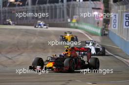 Max Verstappen (NLD) Red Bull Racing RB12. 18.09.2016. Formula 1 World Championship, Rd 15, Singapore Grand Prix, Marina Bay Street Circuit, Singapore, Race Day.