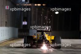 Kevin Magnussen (DEN), Renault Sport F1 Team  17.09.2016. Formula 1 World Championship, Rd 15, Singapore Grand Prix, Marina Bay Street Circuit, Singapore, Qualifying Day.