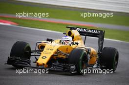 Sergey Sirotkin (RUS) Renault Sport F1 Team RS16 Test Driver. 12.07.2016. Formula One In-Season Testing, Day One, Silverstone, England. Tuesday.