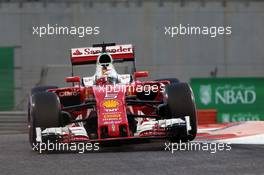 Sebastian Vettel (GER) Ferrari SF16-H. 26.11.2016. Formula 1 World Championship, Rd 21, Abu Dhabi Grand Prix, Yas Marina Circuit, Abu Dhabi, Qualifying Day.