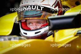 Kevin Magnussen (DEN) Renault Sport F1 Team RS16. 26.11.2016. Formula 1 World Championship, Rd 21, Abu Dhabi Grand Prix, Yas Marina Circuit, Abu Dhabi, Qualifying Day.