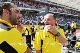(L to R): Cyril Abiteboul (FRA) Renault Sport F1 Managing Director with Frederic Vasseur (FRA) Renault Sport F1 Team Racing Director on the grid. 23.10.2016. Formula 1 World Championship, Rd 18, United States Grand Prix, Austin, Texas, USA, Race Day.