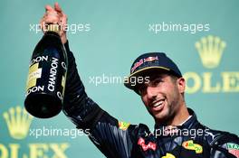 Daniel Ricciardo (AUS) Red Bull Racing celebrates his third position on the podium. 23.10.2016. Formula 1 World Championship, Rd 18, United States Grand Prix, Austin, Texas, USA, Race Day.