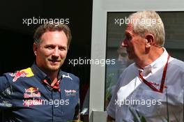(L to R): Christian Horner (GBR) Red Bull Racing Team Principal with Dr Helmut Marko (AUT) Red Bull Motorsport Consultant. 23.10.2016. Formula 1 World Championship, Rd 18, United States Grand Prix, Austin, Texas, USA, Race Day.