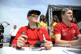 autograph session, Maximilian Günther (GER) Prema Powerteam Dallara F312 – Mercedes-Benz,  23.04.2016. FIA F3 European Championship 2016, Round 2, Race 2, Hungaroring, Hungary