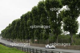 91, Porsche Motorsport, Porsche 911 RSR, Nick Tandy, Patrick Pilet, Kevin Estre, 05.06.2016. Le Mans 24 Hours Test Day, Le Mans, France.