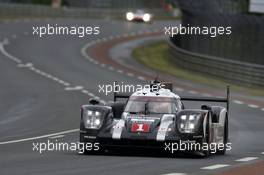 #1 Porsche Team Porsche 919 Hybrid: Timo Bernhard, Mark Webber, Brendon Hartley. 15.06.2015. Le Mans 24 Hour, Le Mans, France.