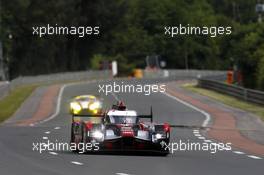 #7 Audi Sport Team Joest Audi R18: Marcel Fassler, Andre Lotterer, Benoit Tréluyer 15.06.2015. Le Mans 24 Hour, Le Mans, France.
