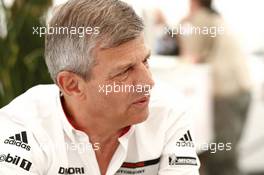Fritz Enzinger, Director LMP1 Porsche Team. 16.06.2015. Le Mans 24 Hour, Le Mans, France.