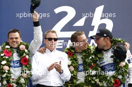 Podium GT-Pro: Race winner #68 Ford Chip Ganassi Racing Ford GT: Joey Hand, Dirk Müller, Sébastien Bourdais with Bill Ford Jr., Chairman Ford Motorcompany.  19.06.2015. Le Mans 24 Hour, Race, Le Mans, France.