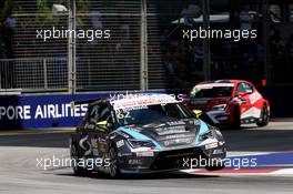 Race2, Dusan Borkovic (SRB) Seat Leon, B3 Racing Team Hungary 18.09.2016. TCR International Series, Rd 9, Marina Bay Street Circuit, Singapore, Sunday.