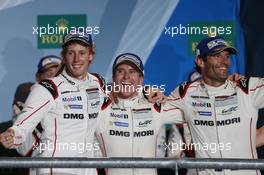 Race winners Brendon Hartley (NZL), Timo Bernhard (GER), and Mark Webber (AUS) #01 Porsche Team Porsche 919 Hybrid celebrate on the podium. 17.09.2016. FIA World Endurance Championship, Rd 6, 6 Hours of Circuit of the Americas, Austin, Texas, USA.