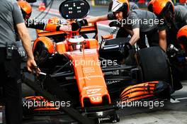 Stoffel Vandoorne (BEL) McLaren MCL32 practices a pit stop. 24.03.2017. Formula 1 World Championship, Rd 1, Australian Grand Prix, Albert Park, Melbourne, Australia, Practice Day.