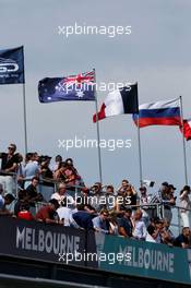 Fans above the pits. 26.03.2017. Formula 1 World Championship, Rd 1, Australian Grand Prix, Albert Park, Melbourne, Australia, Race Day.