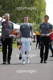 Stoffel Vandoorne (BEL) McLaren F1  23.03.2017. Formula 1 World Championship, Rd 1, Australian Grand Prix, Albert Park, Melbourne, Australia, Preparation Day.