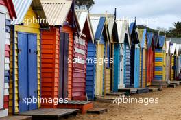 Beach huts on Brighton Beach. 22.03.2017. Formula 1 World Championship, Rd 1, Australian Grand Prix, Albert Park, Melbourne, Australia, Preparation Day.