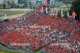 Fans in the grandstand. 09.07.2017. Formula 1 World Championship, Rd 9, Austrian Grand Prix, Spielberg, Austria, Race Day.