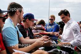 Toto Wolff (GER) Mercedes AMG F1 Shareholder and Executive Director signs autographs for the fans. 08.07.2017. Formula 1 World Championship, Rd 9, Austrian Grand Prix, Spielberg, Austria, Qualifying Day.
