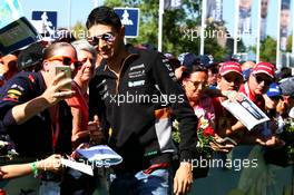 Esteban Ocon (FRA) Sahara Force India F1 Team with fans. 09.07.2017. Formula 1 World Championship, Rd 9, Austrian Grand Prix, Spielberg, Austria, Race Day.