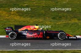 Daniel Ricciardo (AUS) Red Bull Racing RB13. 27.02.2017. Formula One Testing, Day One, Barcelona, Spain. Monday.