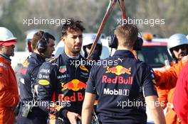 Daniel Ricciardo (AUS) Red Bull Racing stops on the circuit. 27.02.2017. Formula One Testing, Day One, Barcelona, Spain. Monday.