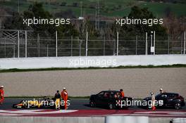 Jolyon Palmer (GBR) Renault Sport F1 Team RS17 stops on the circuit. 09.03.2017. Formula One Testing, Day Three, Barcelona, Spain. Thursday.