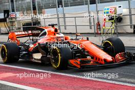Stoffel Vandoorne (BEL) McLaren MCL32 running sensor equipment. 09.03.2017. Formula One Testing, Day Three, Barcelona, Spain. Thursday.