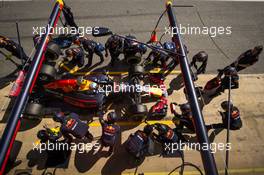 Daniel Ricciardo (AUS) Red Bull Racing RB13 practices a pit stop. 09.03.2017. Formula One Testing, Day Three, Barcelona, Spain. Thursday.