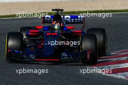 Daniil Kvyat (RUS) Scuderia Toro Rosso STR12. 09.03.2017. Formula One Testing, Day Three, Barcelona, Spain. Thursday.