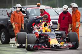 Max Verstappen (NLD) Red Bull Racing RB13 stopped on the circuit. 08.03.2017. Formula One Testing, Day Two, Barcelona, Spain. Wednesday.