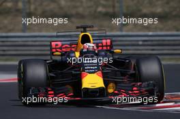 Pierre Gasly (FRA) Red Bull Racing RB13 Test Driver. 02.08.2017. Formula 1 Testing, Budapest, Hungary.