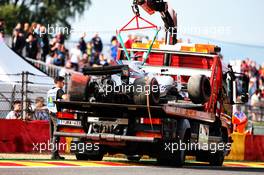 The Williams FW40 of Felipe Massa (BRA) is recovered back to the pits on the back of a truck after he crashed in the first practice session. 25.08.2017. Formula 1 World Championship, Rd 12, Belgian Grand Prix, Spa Francorchamps, Belgium, Practice Day.