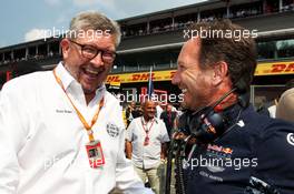 (L to R): Ross Brawn (GBR) Managing Director, Motor Sports with Christian Horner (GBR) Red Bull Racing Team Principal on the grid. 27.08.2017. Formula 1 World Championship, Rd 12, Belgian Grand Prix, Spa Francorchamps, Belgium, Race Day.