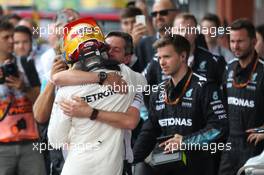 Lewis Hamilton (GBR) Mercedes AMG F1 W08 celebrates with his team. 27.08.2017. Formula 1 World Championship, Rd 12, Belgian Grand Prix, Spa Francorchamps, Belgium, Race Day.