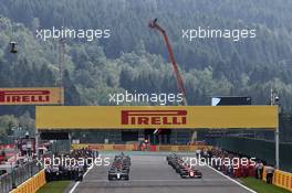 Lewis Hamilton (GBR) Mercedes AMG F1 W08 on pole position as the grid begins the formation lap. 27.08.2017. Formula 1 World Championship, Rd 12, Belgian Grand Prix, Spa Francorchamps, Belgium, Race Day.