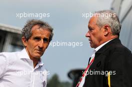 (L to R): Alain Prost (FRA) Renault Sport F1 Team Special Advisor with Jerome Stoll (FRA) Renault Sport F1 President. 27.08.2017. Formula 1 World Championship, Rd 12, Belgian Grand Prix, Spa Francorchamps, Belgium, Race Day.