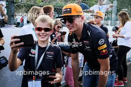 Max Verstappen (NLD) Red Bull Racing with fans. 24.08.2017. Formula 1 World Championship, Rd 12, Belgian Grand Prix, Spa Francorchamps, Belgium, Preparation Day.